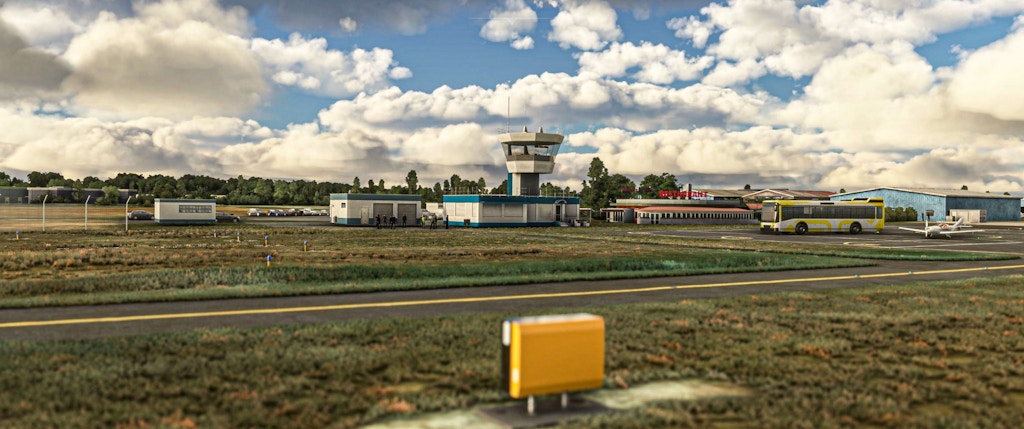 Fly 2 High Makes Lognes Airfield - Emerainville Freeware