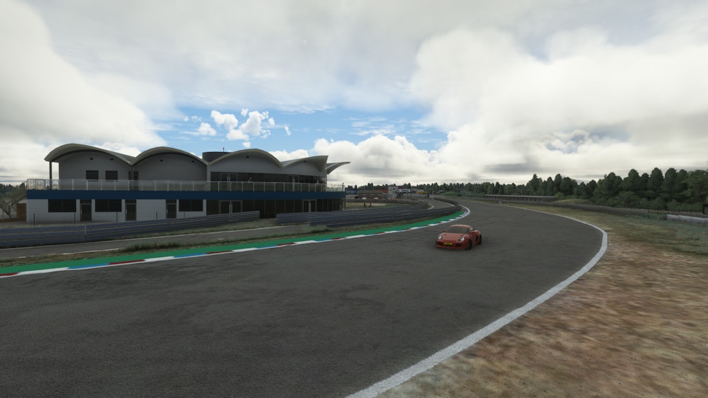 Burning Blue Design Releases Thruxton Aerodrome and Race Circuit for MSFS