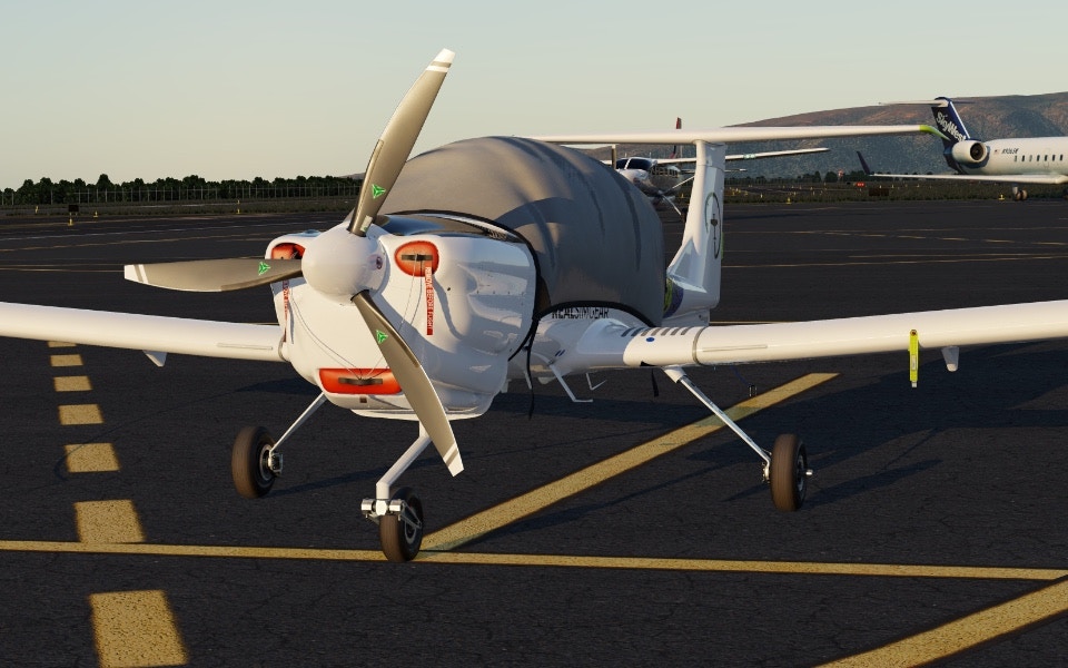 RealSimGear Release DA40NG for XP12